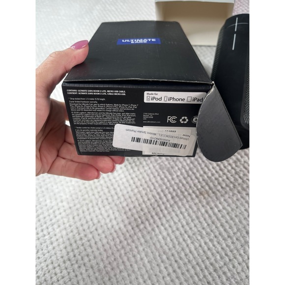 Ultimate Ears BOOM 2 LE Limited Edition Bluetooth Speaker Waterproof, cable - Picture 2 of 5